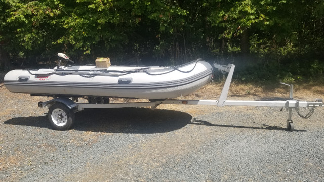 Inflatable boat in Personal Watercraft in Chilliwack