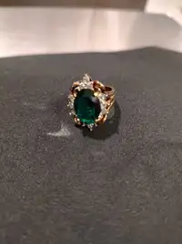 Large Emerald - Womens Ring 