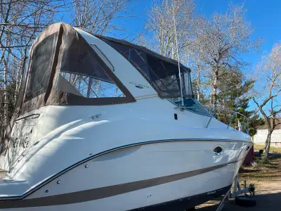 Looking for the perfect boat for your family? Check out this 2001 Maxum 2700 SE, a cleaned well main...