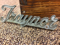 Vintage Traynor amp logo