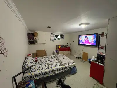 Spacious Private Room for Rent – Malton (L4T 1M3), Mississauga Available from September 1 in a 3-bed...