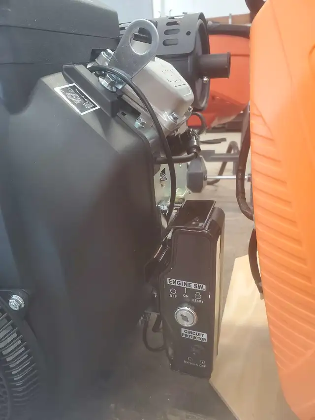 27 HP LIFAN ENGINE63008305975809121