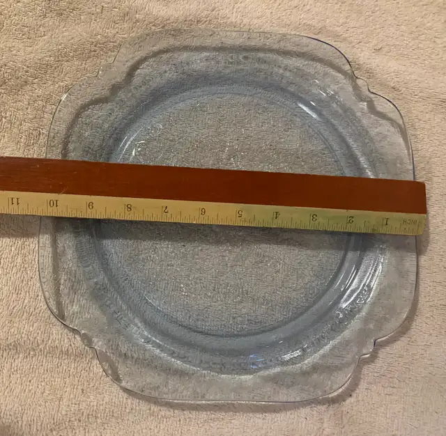 Depression Glass, Blue Madrid437917727201710084