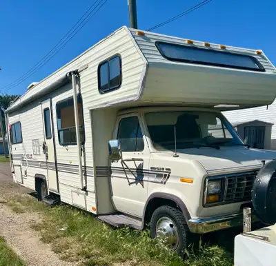1987 Citation 24 ft RV on ford econoline chassis 460 engine-all appliances working-125,000 kms -sola...
