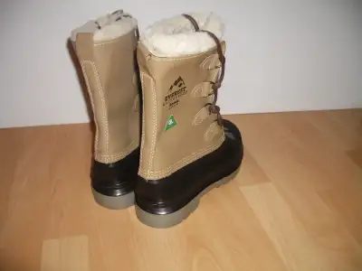 work boots KAMIK certified new size 8 US femme, View more