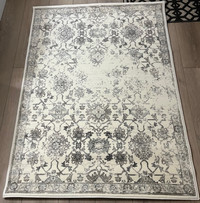 Brand New transitional area rug (120 x 160 cm)
