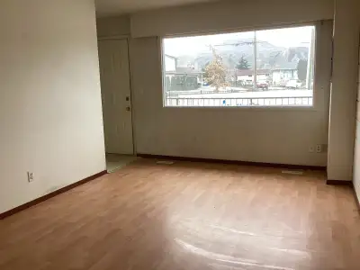Top floor two bedroom/ close to school and shopping.Utilities not included. Available immediately. $...