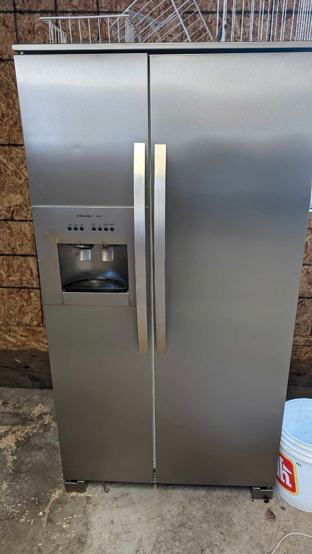 Electrolux Fridge in Refrigerators in Guelph