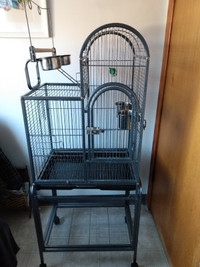 Powder coated iron bird cage with stand