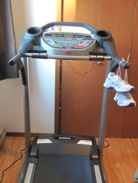 Tempo 621T Treadmill for Sale ! - $250 (Surrey)