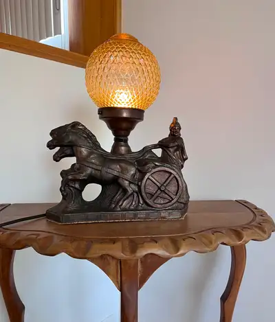 Lampe-cheval, View more