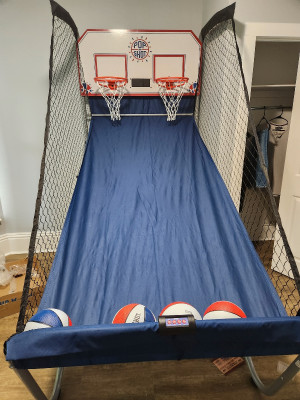 Basketball Arcade Game | Kijiji in Ontario. - Buy, Sell & Save with  Canada's #1 Local Classifieds.