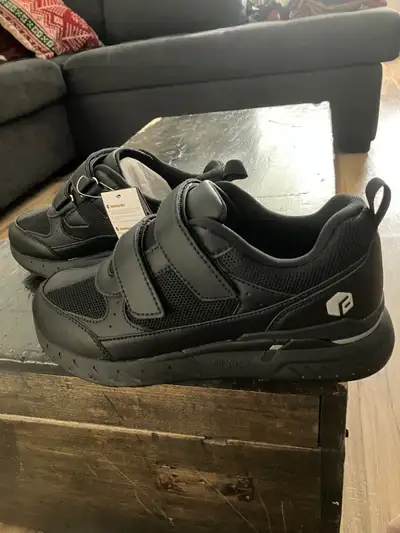 MEN'S BRAND NEW SHOES-8.5 WIDE-NEW IN BOX-TO LATE TO RETURN!, View more