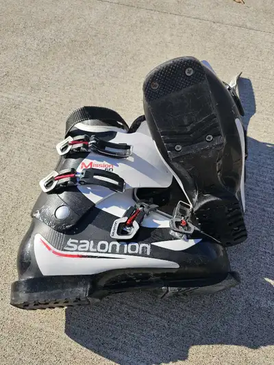 Salomon Mission 60 Ski Boots (Men's Size 28), View more