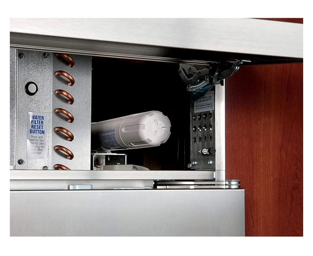 New - sub Zero Water Filter 4204490 in Refrigerators in Oakville / Halton Region - Image 3