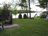 LAKEFRONT COTTAGE ON QUIET LAKE - Ontario East