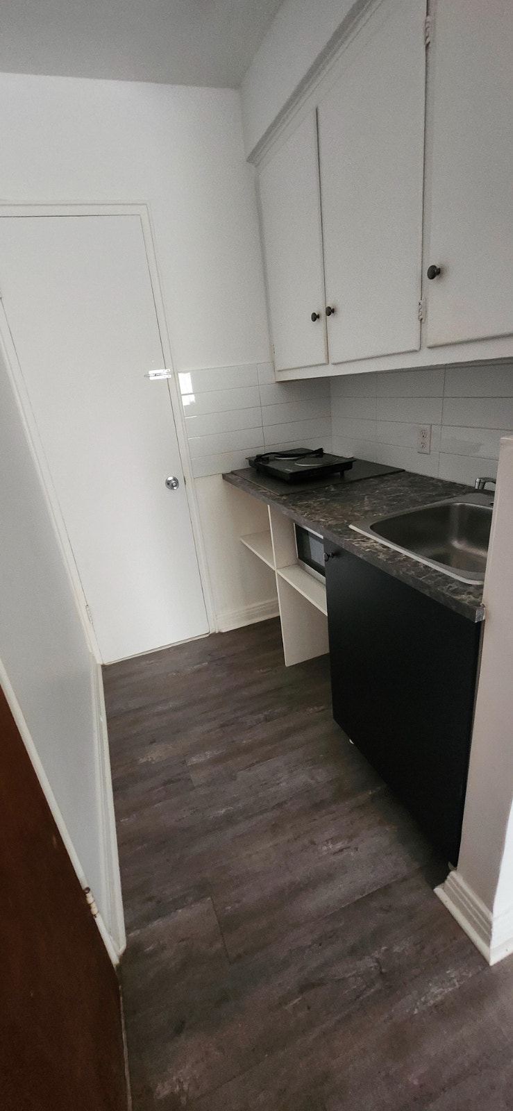 Appartement 1 1/2 a louer. Studio 1 1/2 for rent — photo 2