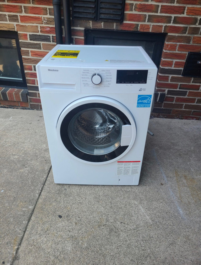 Bloomberg “24” apartment size washer for sale | Washers & Dryers |  Mississauga / Peel Region | Kijiji
