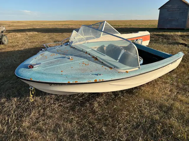 Free Boats in Powerboats & Motorboats in Regina - Image 2
