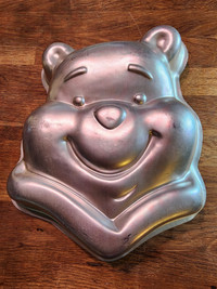 Wilton Winnie the Pooh Cake Pan (2001)