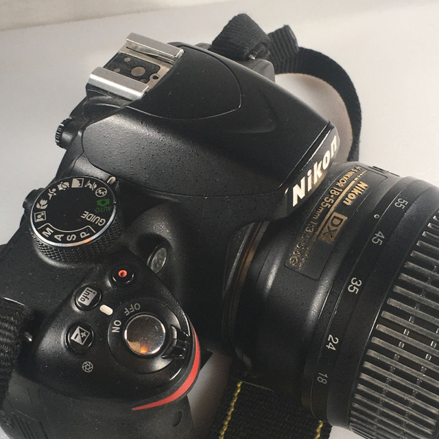 Nikon D3200 24.2 MP CMOS Digital SLR with 18-55mm f/3.5-5.6 AF-S in General Electronics in Delta/Surrey/Langley - Image 2