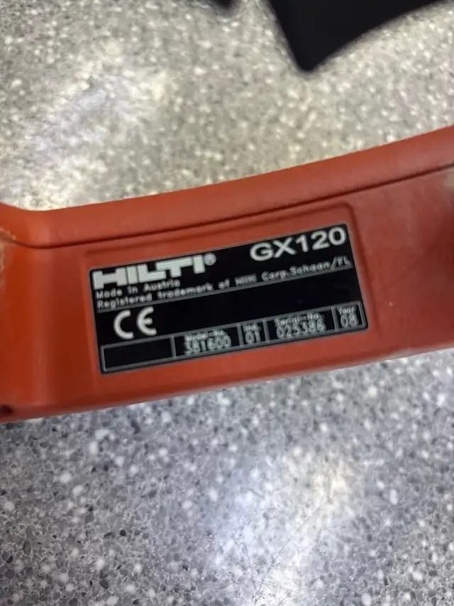 Hilti GX120 Gas Powered Actuated Fastener Gun in Power Tools in Oshawa / Durham Region - Image 3