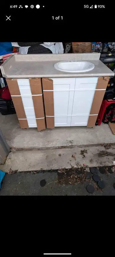 Selling a brand new, not even out of the box, 45” bathroom vanity. Has three drawers measuring 15” w...