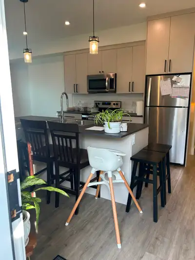 Enjoy comfortable living in this bright and functional 2-bedroom ground suite offering approximately...