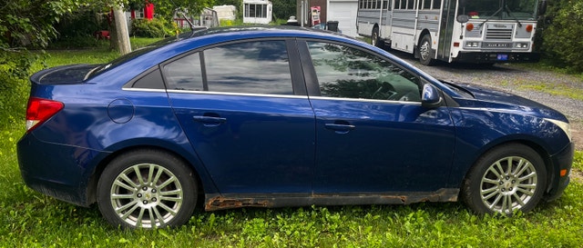 2012 Chevrolet Cruz — photo 2