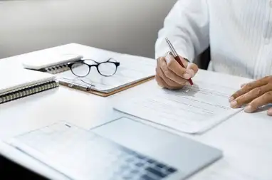 Finance Expert to Draft your Business/Finance Documents in 5 Dys, View more