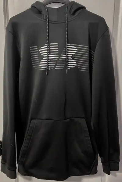 UNDER ARMOUR PULLOVER HOODIE (M), View more