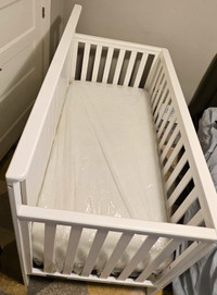Assembled baby crib