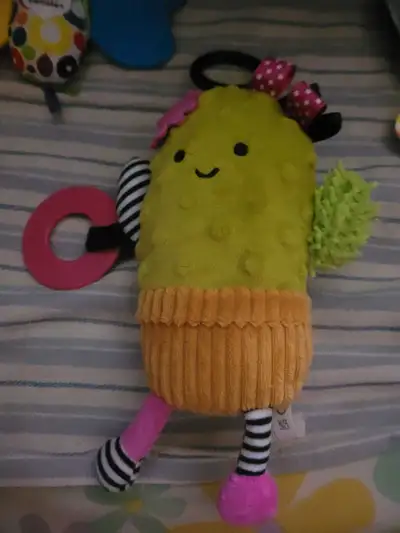 Make Believe Ideas Squish and Snugg On The Go Cactus, View more