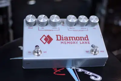 Diamond Memory Lane V1 - Analog Delay, View more