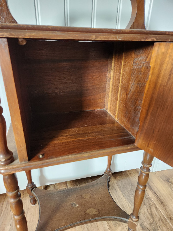 VINTAGE solid wood HUMIDOR / cabinet in Hutches & Display Cabinets in Fredericton - Image 3