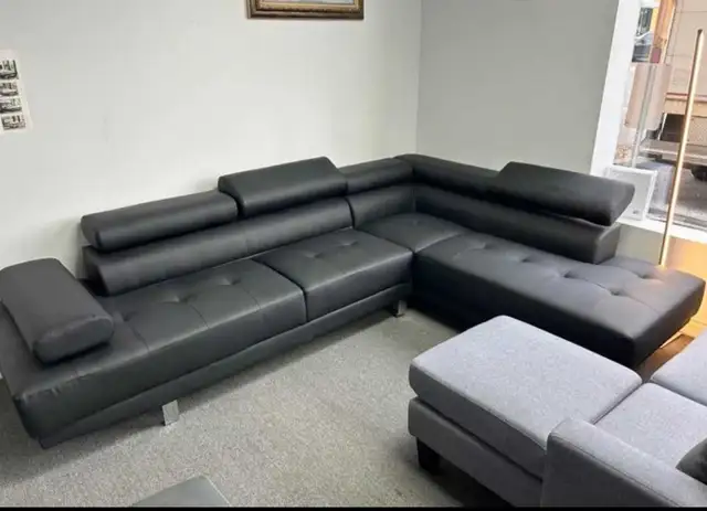 New Leather Sectional Couch in Couches & Futons in City of Toronto - Image 2