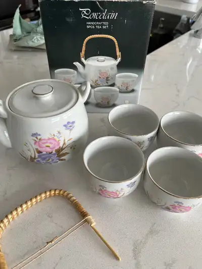 Porcelain handcrafted 5pcs tea set made in Japan, View more