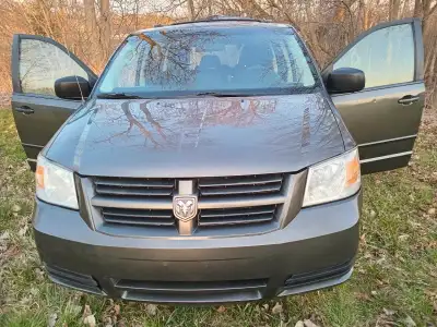 2010 Grand caravan stow and go With low low kilometer, Impeccable condition, automatic 6 Cylinder, W...