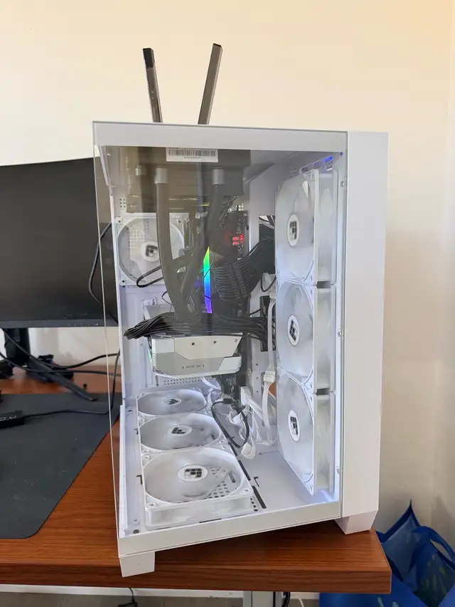 High End Gaming PC  Ryzen 7 9800x3D /NO GPU / Ram 32GB DDr5 / in Desktop Computers in Oakville / Halton Region - Image 7