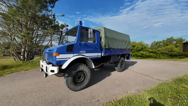 1980 Mercedes-Benz Unimog 435 ( U1300L)
