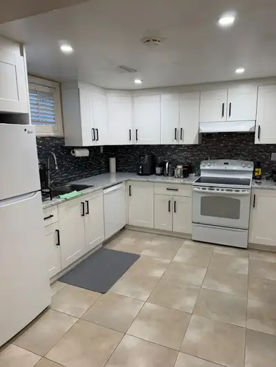 Large 2 bedroom apartment for rent. Separate entrance. Separate laundry. Great neighborhood. School...