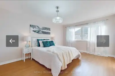 Private 4 bedrooms in a house