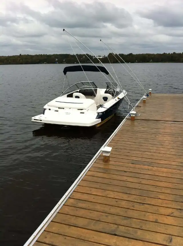 Bateau Regal 1900 2008 in Powerboats & Motorboats in Laurentides - Image 2