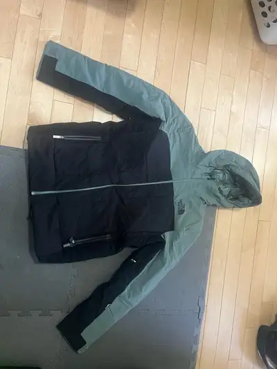 BNWT North Face down jacket men’s size L, View more
