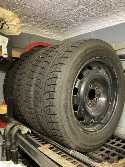 SPECS: 215/60R16 95T IG52 DOT: FDF1-PHV1716 Only used for 1 winter season. Tires still in great cond...