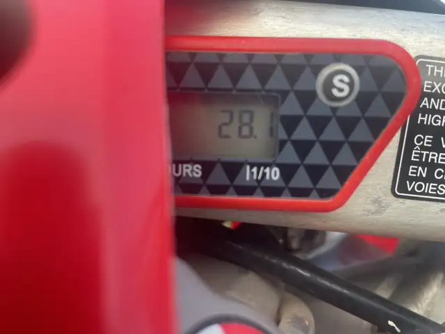 2023 CRF250R in Dirt Bikes & Motocross in Barrie - Image 4