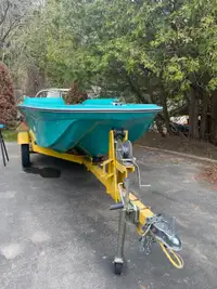 Boat / 40 HP motor and trailer 