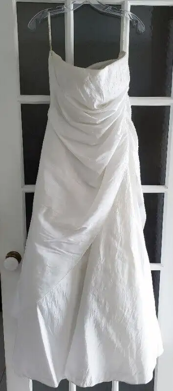 PROM DRESS - Classic Cut - LE GALA by MON CHERI, View more