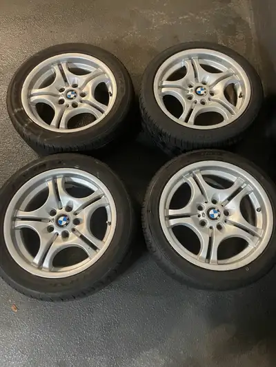 Genuine BMW style 68 rims Set of 4 17 inch rims Square set up Picture of tire condition is shown