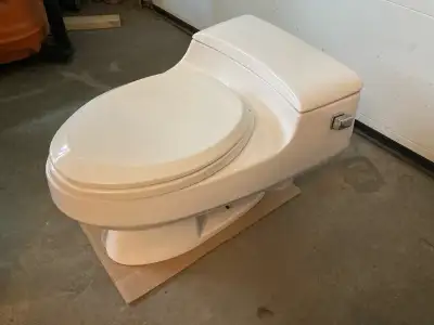 Kohler toilet to give away. In working order. We replaced it with a higher one.